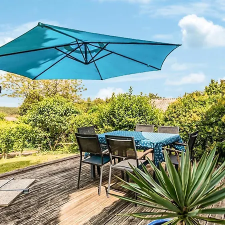 3 Bedroom Awesome In Atur Tatil Evi Boulazac Isle Manoire